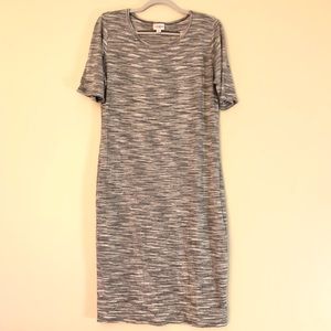 LuLaRoe Julia-Black/White